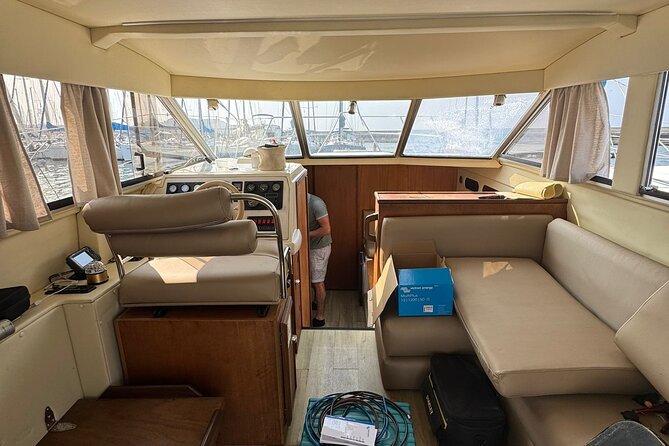 Private Yacht Tour in the Gulf of Cagliari with Aperitif - Music, food, and the aperitif