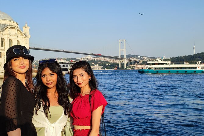 Private Yacht Tour on Bosphorus Istanbul - Küçüksu Pavilion and Beylerbeyi Palace