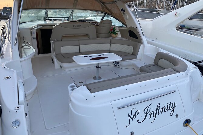 Private Yacht Tour with Drinks Lunch and Snorkel Gran Canaria - The main stop near Playa del Perchel