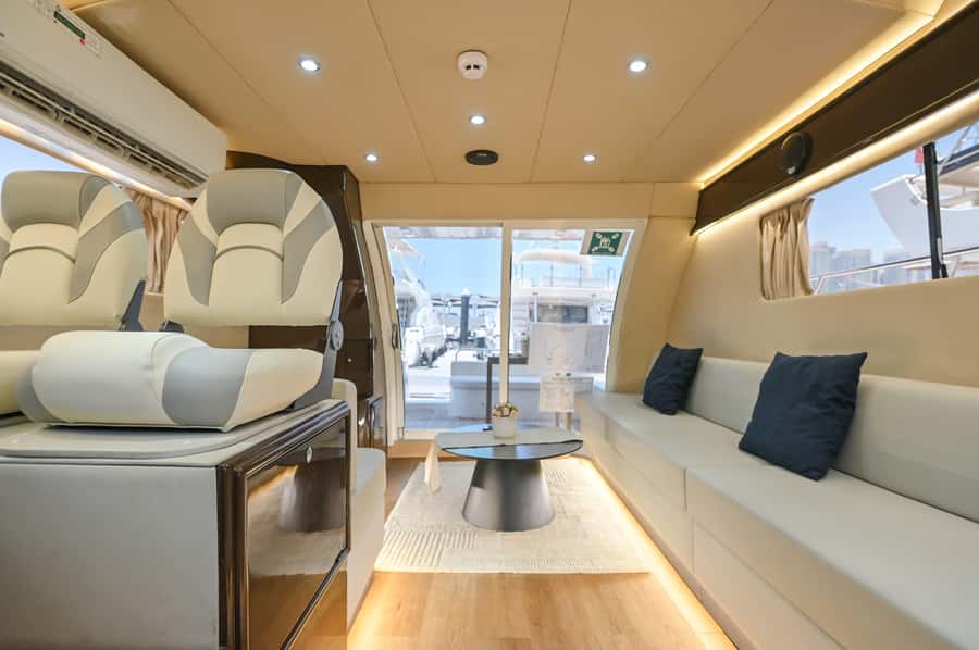 Private Yacht Tour with Marina, JBR, Atlantis & Palm Views - The timing issue you should settle first