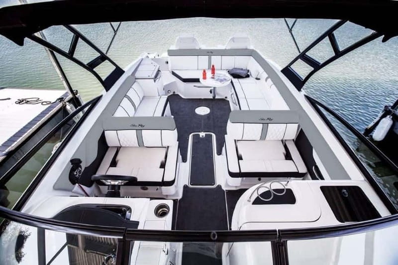 Private yacht trip along the Costa Blanca - Leaving Torrevieja for the Costa Blanca