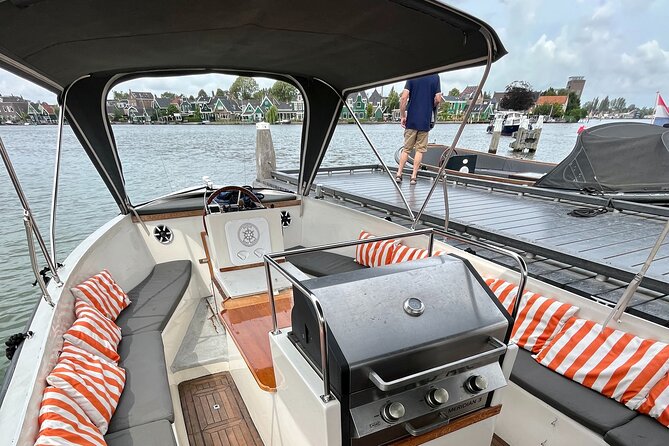 Private Zaanse Schans Windmill Cruise On Luxury Boat - Why the private boat format matters