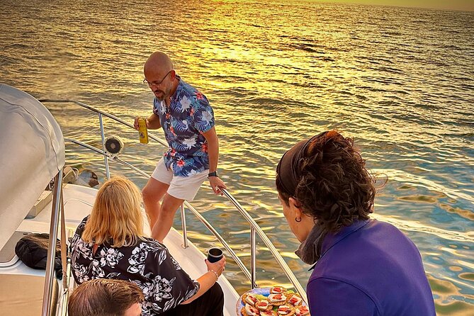 Puerto Vallarta: Luxury Yacht Sunset Cruise with Premium Open Bar - What the $139.99 price really covers