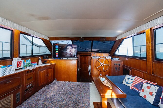 Puerto Vallarta Private Yacht Adventure 5 hours + 1 hour Free - What is included for a day at sea