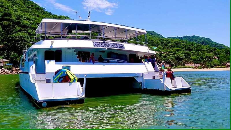 Puerto Vallarta: Yelapa Mega Yacht Cruise - Lunch, Drinks, and the Chica Locca Service