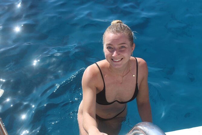 Ras Mohamed & White Island luxury Yacht Trip Sharm el Sheikh - Lunch, coffee, tea, and the extra-cost camera option
