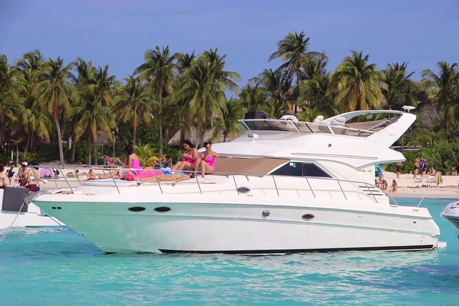Rent a Private 46ft Yacht in Cancun - Food, music, birthdays, and group celebrations