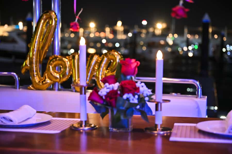 Romantic Dinner on Private Yacht - Practical details that shape the evening