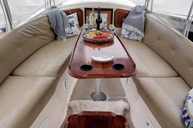 Romantic Luxury Boat Cruise with Wine Cheese Sea LionTours - Captain Shaun and the feel of the ride