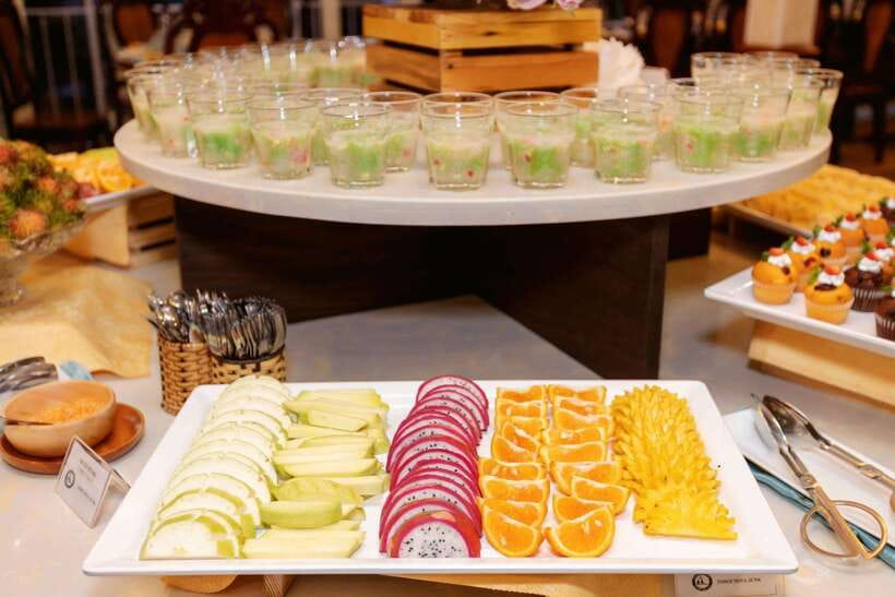 Saigon: Private table on board in a Luxury Cruise - Key points at a glance