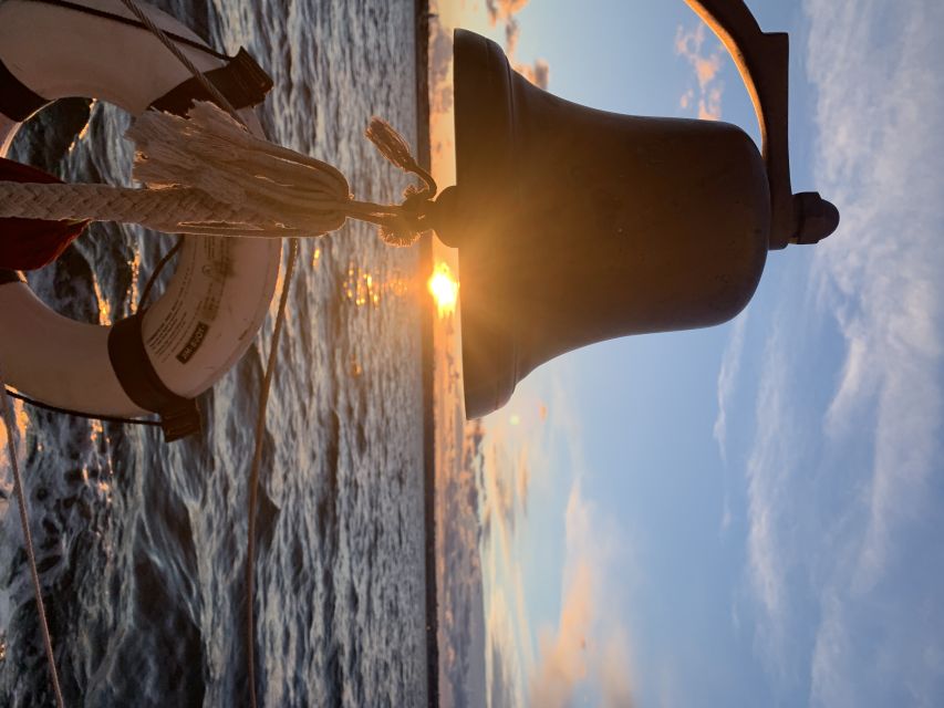 San Diego: Classic Yacht Sailing Experience - Drinks, snacks, and the value of the $109 price