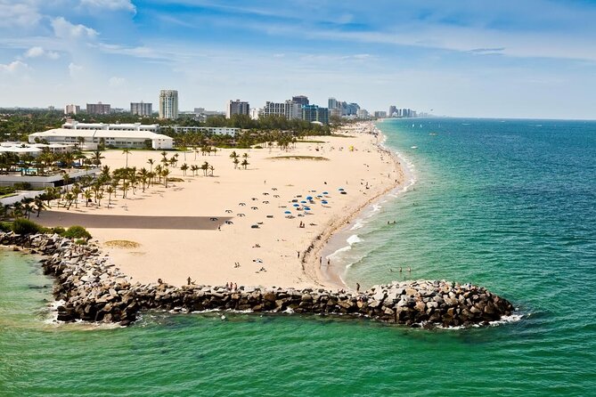Sandbar Splash and Yacht Tour in Fort Lauderdale - Pedaling out from southeast Fort Lauderdale