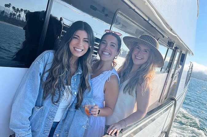 Santa Barbara Sunset Cruise on Yacht with Full Bar - My call: book it for the sunset, not the extras