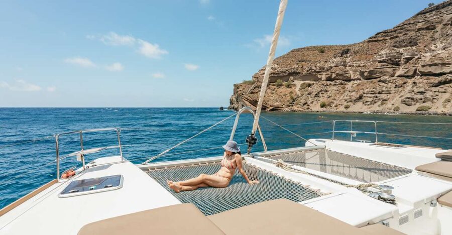 Santorini: Luxury Catamaran Day Trip with Meal and Open Bar - What this Santorini catamaran cruise is really like