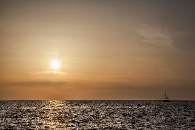 Santorini: Motor Yacht Sunset Cruise with 5-Course Dinner - Should you book the Oniro sunset cruise?