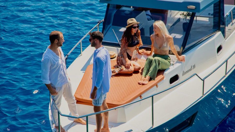 Santorini: Private Diamond 36 Motor Yacht Caldera Cruise - What the private boat changes