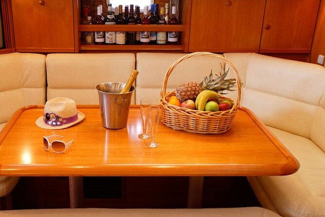 Santorini: Private Sailing Yacht Cruise with Meal and Drinks - Food, drinks, and what is really included