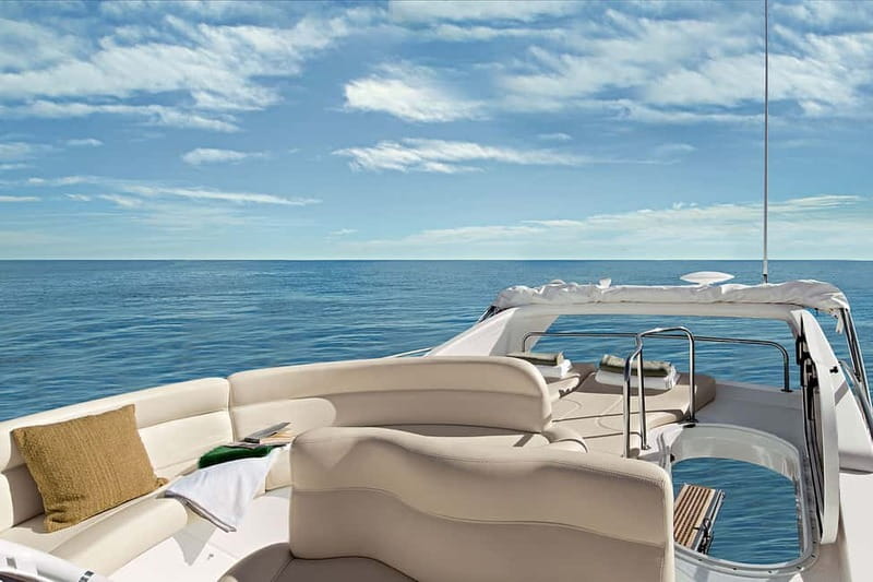 Santorini: Private Yacht Experience of Timeless Elegance - Swimming and snorkeling in the caldera