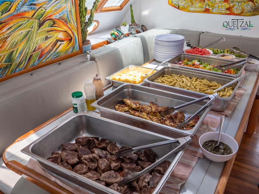 Saona island - Small group tour - Luxury catamaran - Lunch served while the boat is underway
