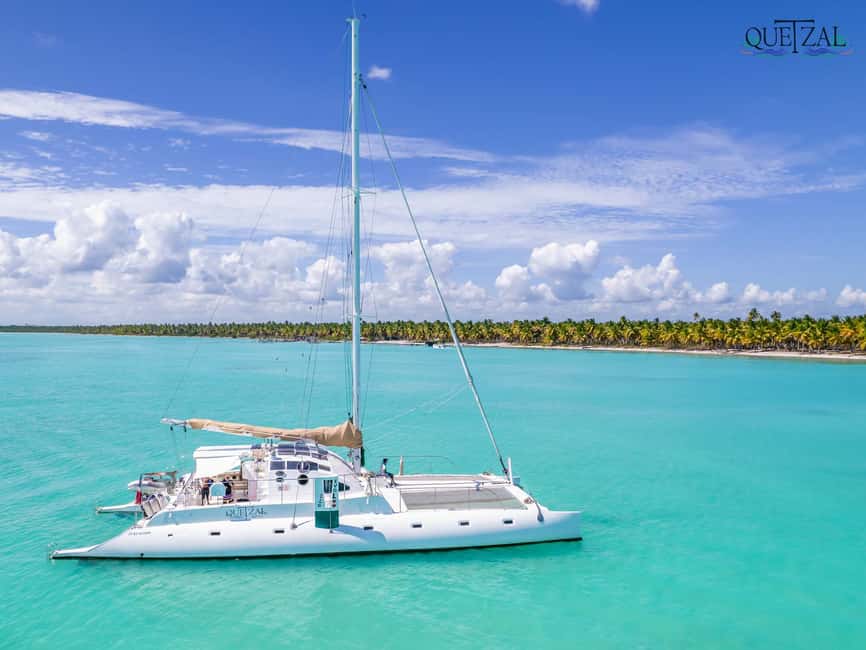 Saona island - Small group tour - Luxury catamaran - Morning pickup and boarding in Bayahibe
