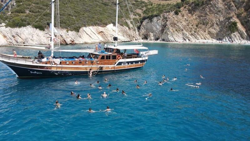 Saranda: Discover Secret Bays with Prince Ennio Yacht Tour - Leaving Saranda for the southern coast