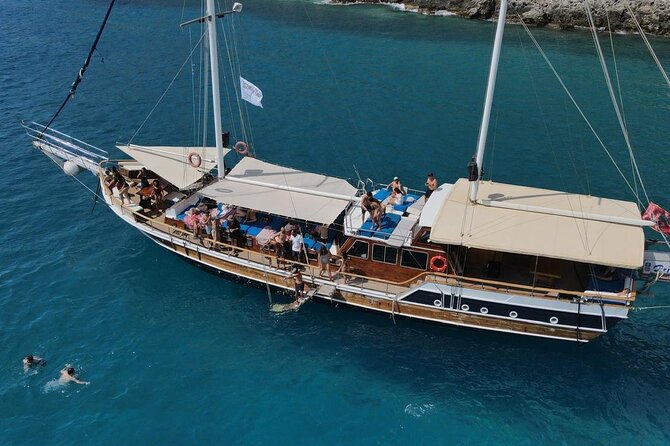 Saranda Prince Ennio-Daily Yacht Tour - Who will enjoy this Saranda boat day?