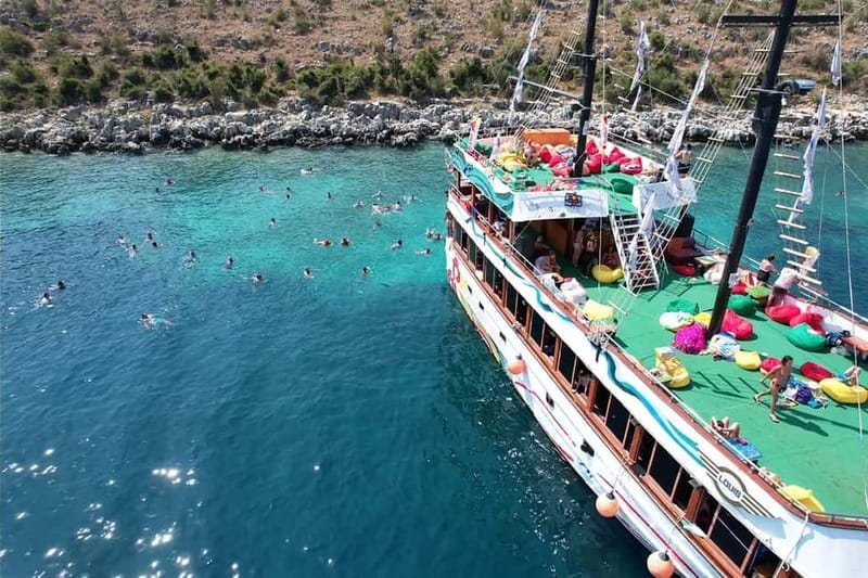 Sarande: Full-Day Louis Luxury Yacht Tour from Saranda - Lunch: convenient, but check the price carefully