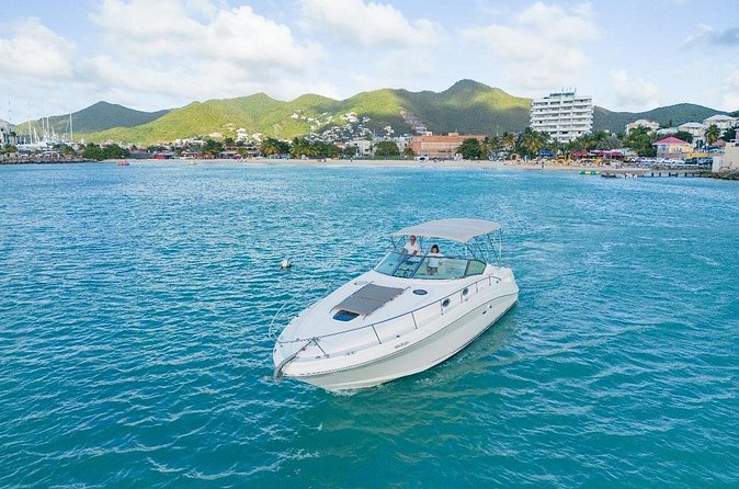 Sea Ray Sundancer Luxury Private Boat Charter - Snorkeling with equipment already aboard