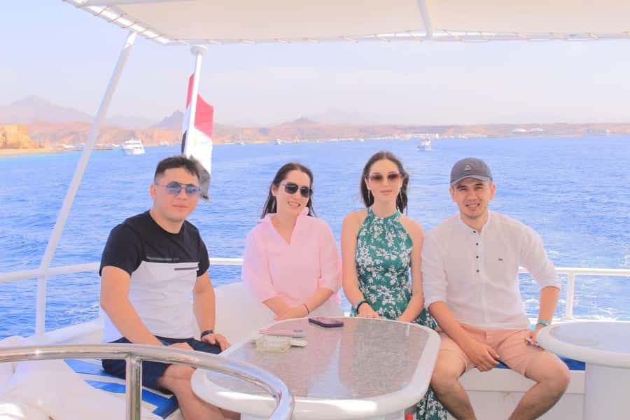 Sharm: Luxury Private Yacht with optional Lunch & Drinks - Lunch on board, and what you actually receive