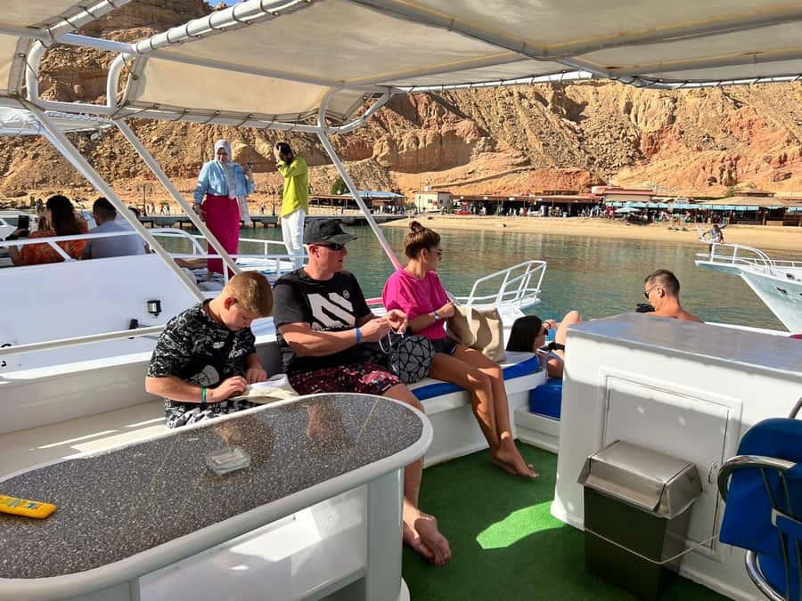 Sharm: Luxury Private Yacht with optional Lunch & Drinks - Price, fees, and the value question