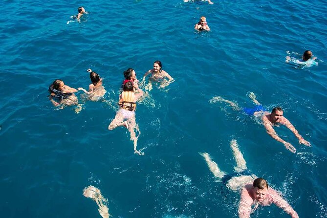 Side-Alanya: Pirate Yacht Tour (Legend Big Kral) with Lunch-Drink - Foam party and children’s animation