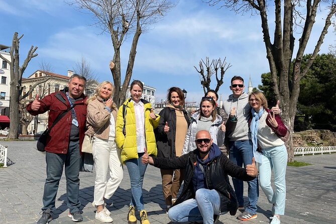 Skip line Old Town tour with Bosphorus Yacht Ride - Rumeli Fortress, Beylerbeyi Palace, and Maiden’s Tower