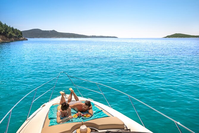 Small group tour by premium yacht to Elaphite Islands - Why this yacht trip makes sense from Dubrovnik