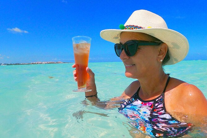 Snorkel & Sandbar on Private Searay Yacht 25ft in Cap Cana Marina ,Punta Cana - Should you book the Cap Cana yacht trip?