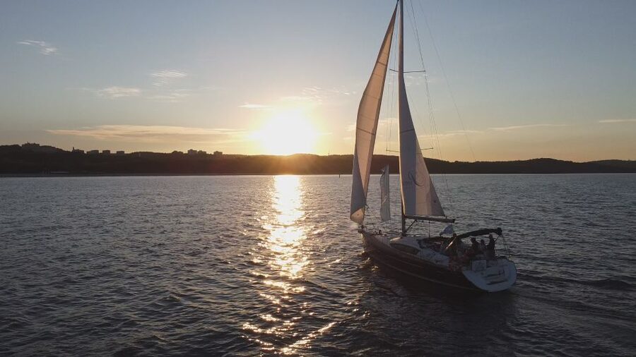 Sopot: Sunset Yacht Cruise with Welcome Drink - Setting off toward Gdańsk or Gdynia