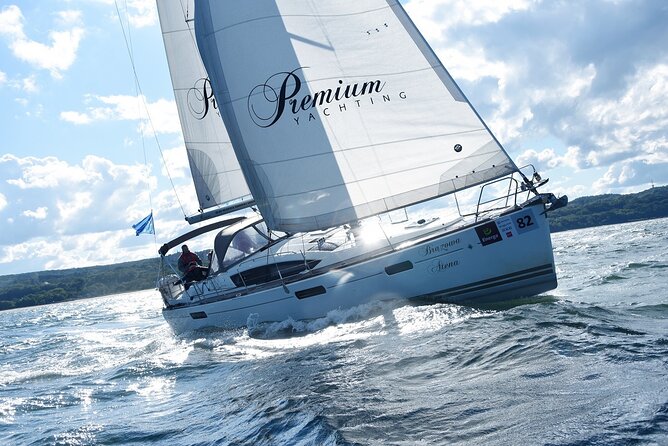 Sopot Yacht Cruise Around the Bay with Welcome Drink - Picking the right departure point