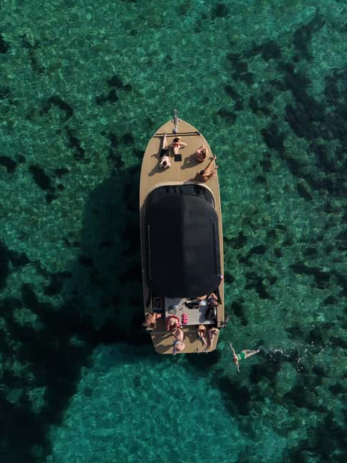 Split: Full-Day 4 Islands Tour by Luxury Boat - Four islands, one long day from Split