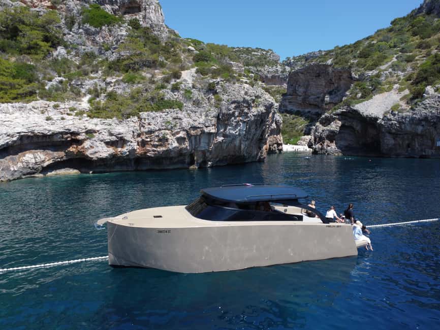 Split: Full-Day 4 Islands Tour by Luxury Boat - Bol and Zlatni Rat: two hours on Brač