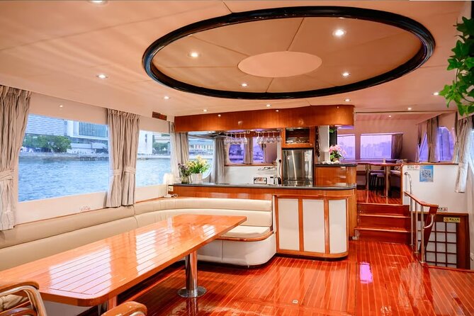 STARLIGHT: Victoria Harbour Night Yacht Tour - Is $22.05 a fair price?