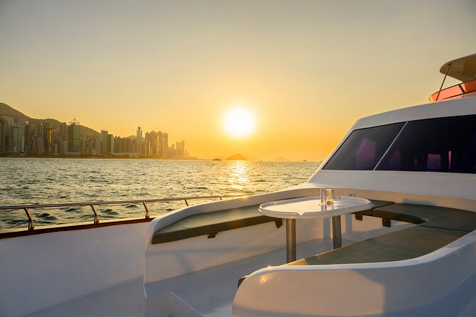 STARLIGHT: Victoria Harbour Night Yacht Tour - Who will enjoy this yacht tour most?