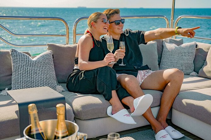 Sunseeker Superyacht: VIP Dining, Premium Drinks & Music - Encore gives dinner a proper Dubai setting