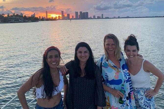 Sunset and Night Cruise of the Miami Bay Skyline on a Yacht - Miami Bay looks best at the pink-hour start