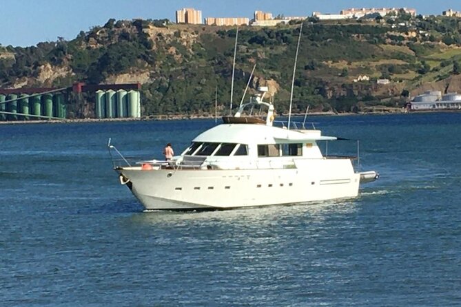 Sunset Cruise Lisbon | VIP Yacht Lisbon Party - What the Private Group Format Really Adds