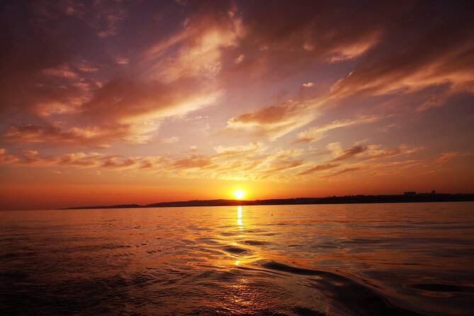Sunset on a Luxury Sailing Yacht from Vilamoura (Max 12 Guests) - Sunset, music, and the return to Vilamoura