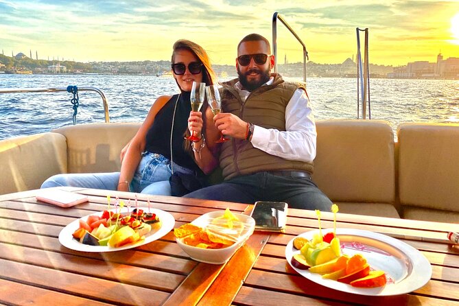 Sunset or Daytime Istanbul Guided Luxury Yacht Cruise with Snacks - What the two-hour route shows you