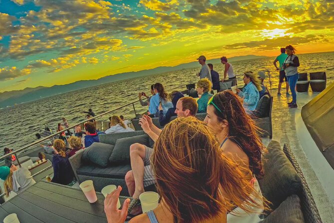 Sunsets and Whales Mega Yachts ALL INCLUSIVE: Puerto Vallarta - Who should book this experience?