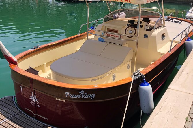 Taranto Boat Charter - Why the evening option may be especially appealing