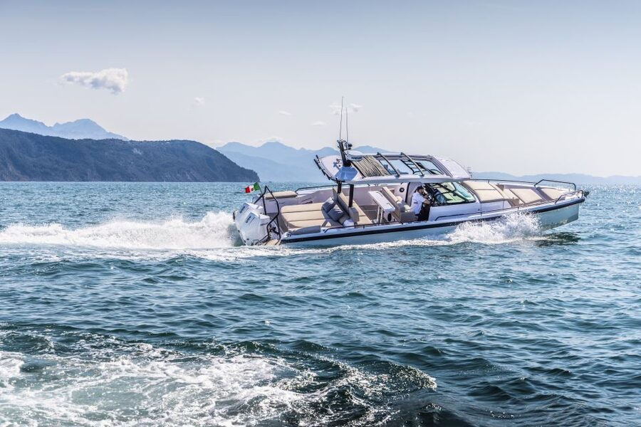 The Fastest All Inclusive Private Motor Yacht in Santorini - Why this private yacht route works so well