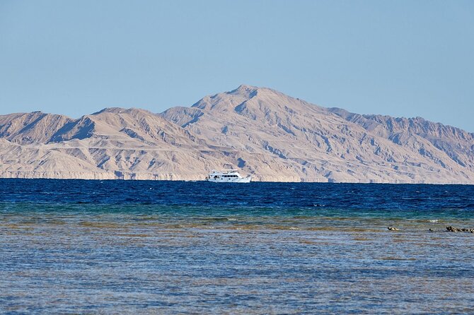 Tiran Island Snorkeling Experience by Yacht Sharm El Sheikh - Lunch and the long ride home