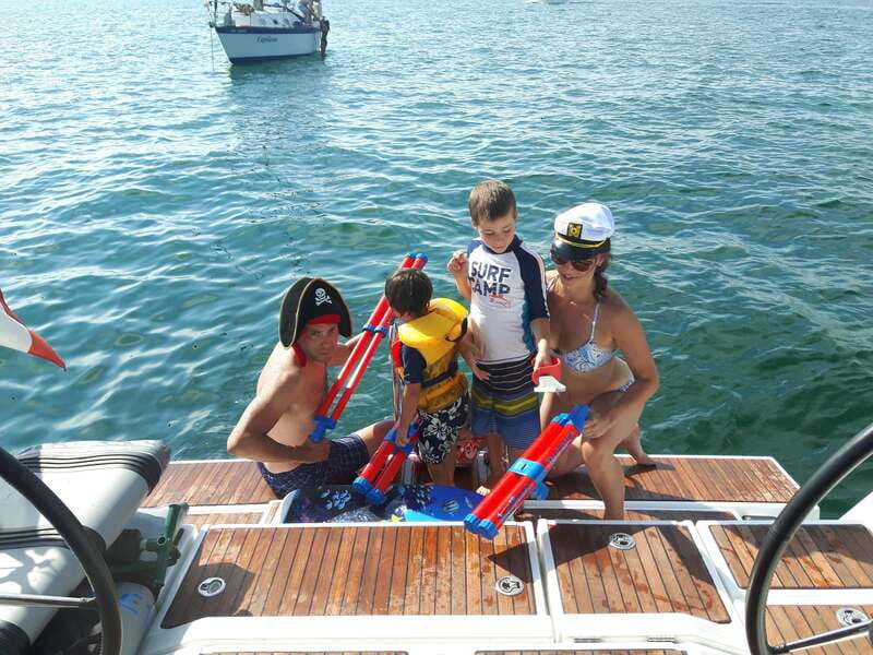 Toronto: Sailing Yacht Cruise of Toronto Harbor and Islands - What the $138 price buys you